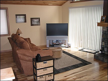 living6.JPG living6.JPG